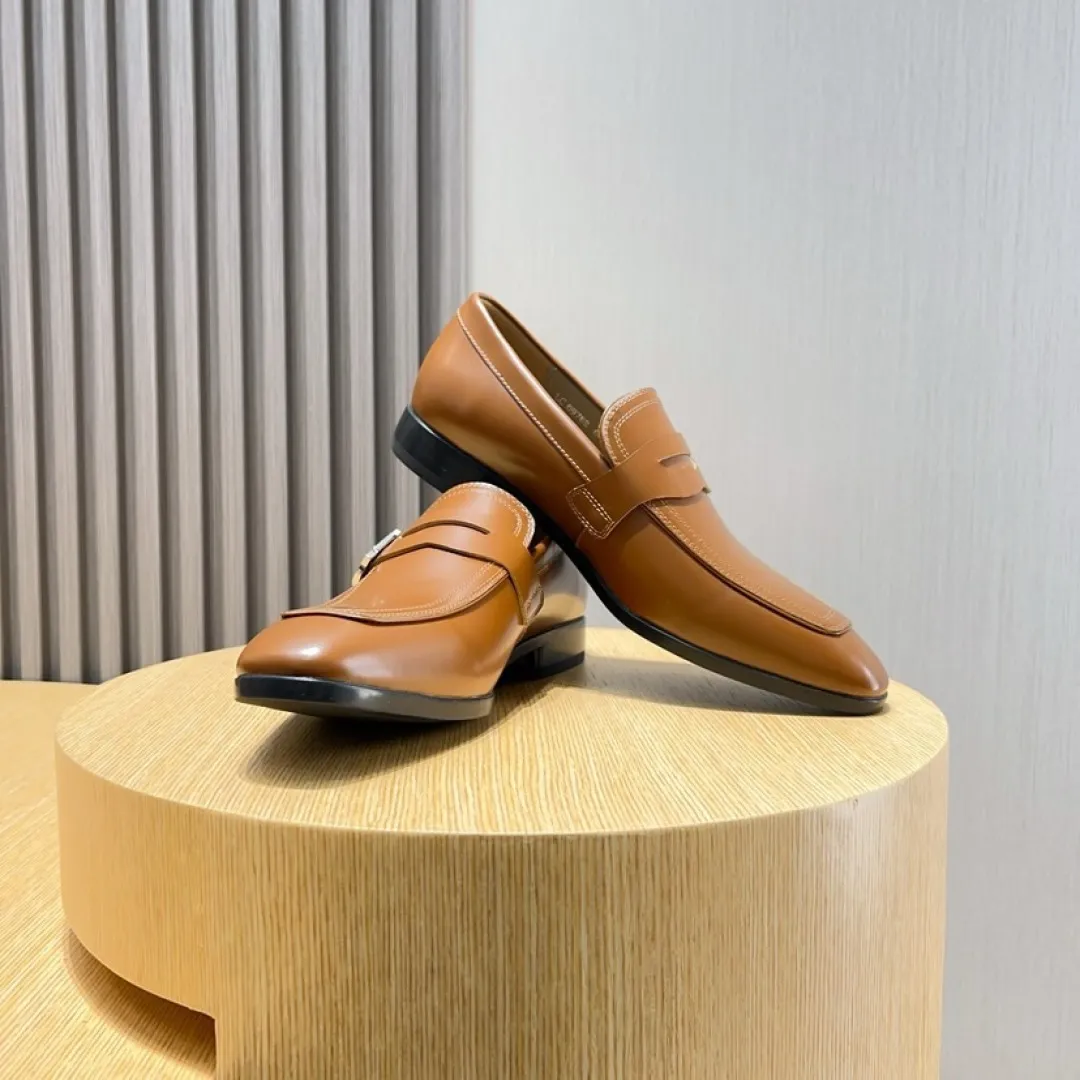 Men's Men's Shoes💰P640💰🔥《Ferragamo》👏Latest • High-end top brand luxury ~ purchasing agency, top quality ~. New fashionable business men's shoes🔜The uppers are made of original cashmere cowhide➕cowhide·lining, with fine workmanship. The original stylish and soft combination wear-resistant and non-slip outsole is light and comfortable on the feet. The real thing looks better in real life. Size: 38/44